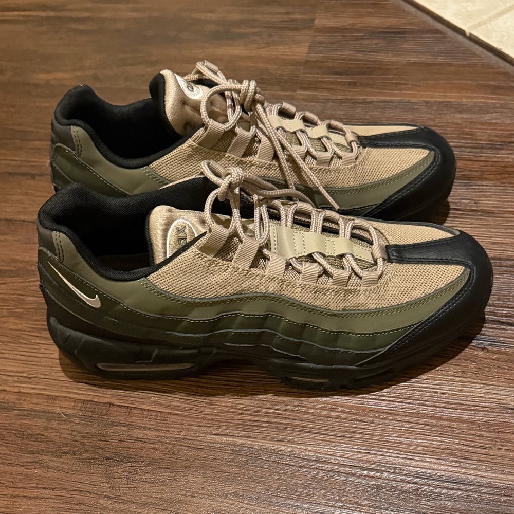 Nike Air Max 95 GS Khaki Sequoia - Picture 3 of 13